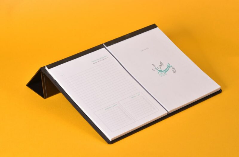 Notebooks & Desk Pads